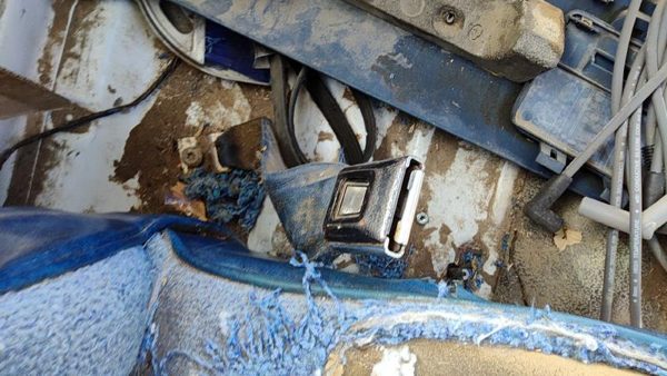 94-97 Ford F350 Passenger Right Front Seat Belt Buckle Receiver Oem Blue — photo 1
