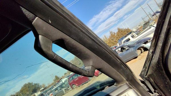 08 Expedition Passenger Right A Pillar Trim Windshield Post Panel 1W Black/Camel — photo 3