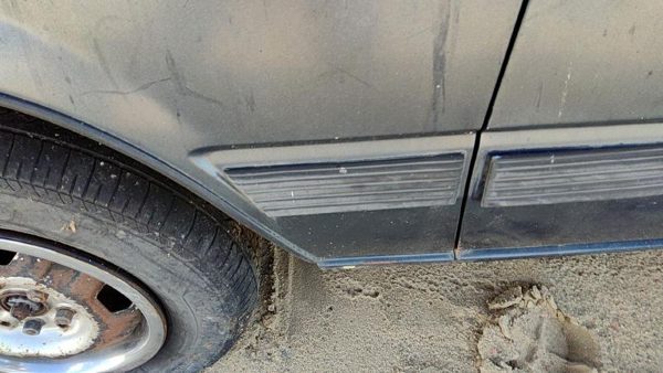 1984-1986 Toyota Camry Driver Left Moulding From Fender Oem Trim Strip Gray — photo 2
