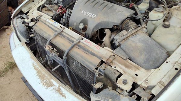 2000 Buick Park Avenue Radiator Support — photo 2