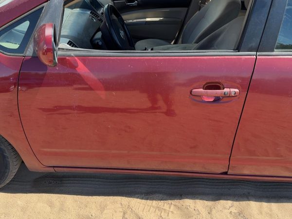 2005 Toyota Prius Front Door LH Salsa Red 3Q3 — photo 3