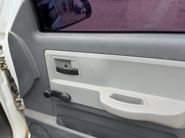 2005-2007 Dodge Dakota Passenger Right Front Door Trim Panel Gray P9D5 — photo 5