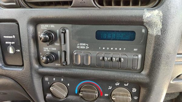 1999 S10/s15/sonoma Truck Audio & Visual Equip.(radio) 9367575 — photo 3