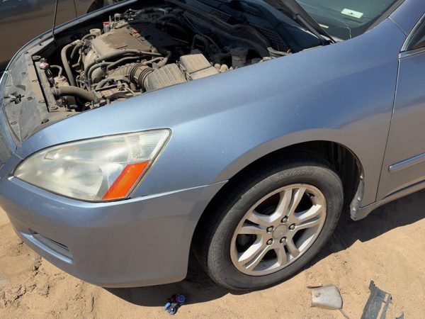 2003-2007 Honda Accord Driver Left Front Fender Oem Sedan Cool Blue B542M — photo 4