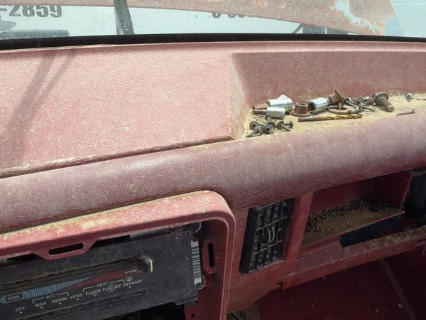 1987-1991 Ford F150 Passenger Dash Trim Bezel Oem Red E7Tz1504320B — photo 2