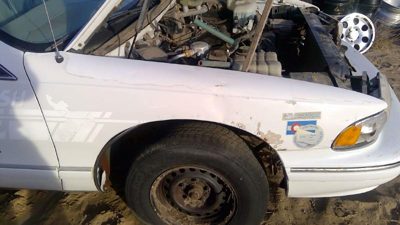 1994 Chevrolet Caprice Fender RH Chevy White Big Dent