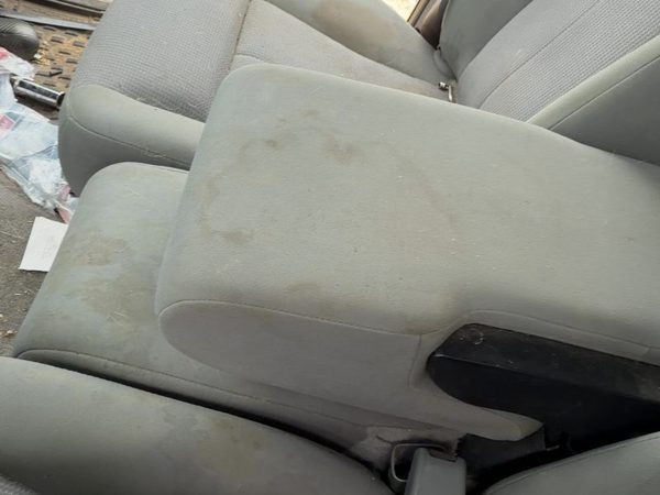05-07 Dodge Dakota Center Console Jumper Seat Oem Arm Rest Fold Down Gray P9D5 — photo 3