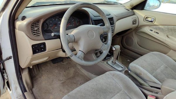 2002 Nissan Sentra Vehicle Unit Complt. Sand H White QM1 1.8L — photo 3