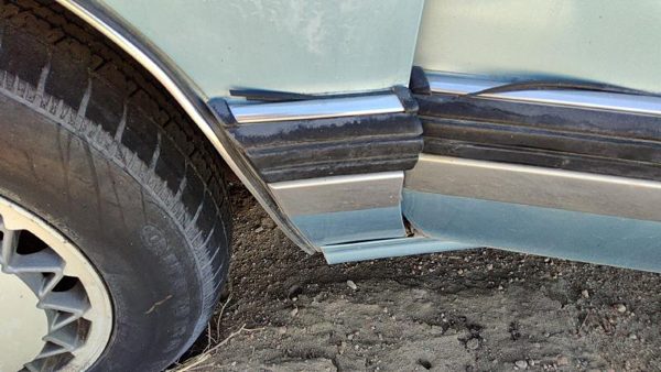 1993-1996 Buick Lesabre Driver Left Moulding From Fender Oem Trim Strip — photo 2