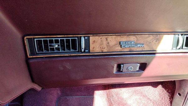 1982-1996 Buick Century Passenger Right Dash Woodgrain Trim With Hater Ac Vents — photo 2