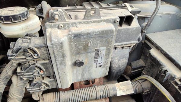 2008 Nissan Sentra Electronic Control Module Computer Ecm Ecu 2.0L At 23710Ze80a — photo 2