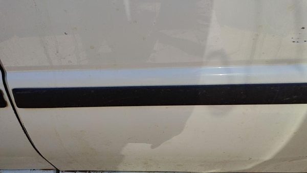2005-2007 Chevy Uplander Driver Left Rear Moulding From Door Oem Back Trim Strip — photo 2