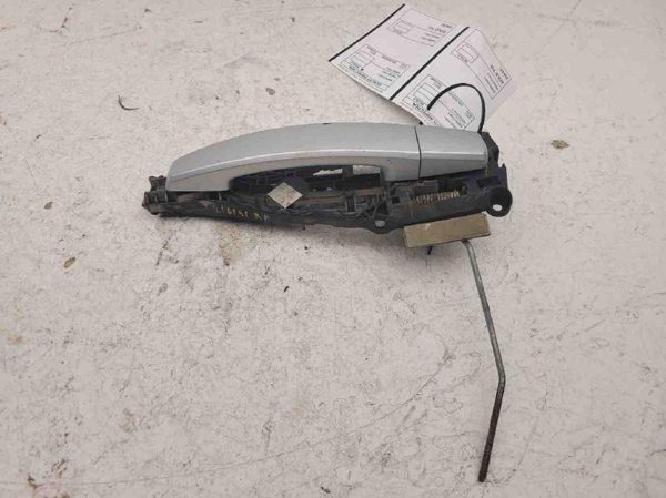 11-16 Cruze Passenger Right Rear Outside Door Handle Back Switchblade Silver Gan — photo 1