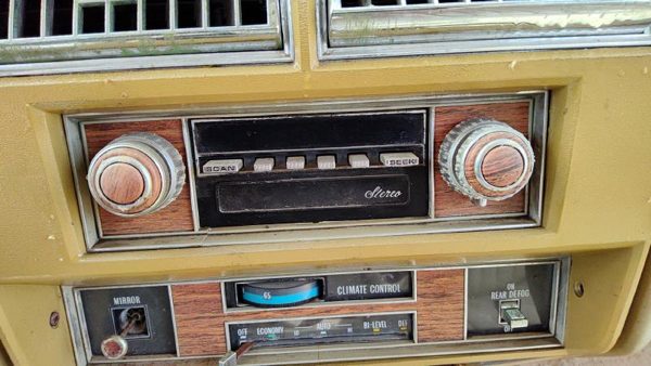 1980 Cadillac Deville Stock Radio Oem Factory Stereo Cd Player 00996787 — photo 2