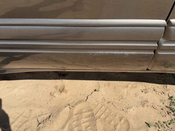 1999 Pontiac Bonneville Driver Left Front Moulding From Door Oem Gold — photo 4