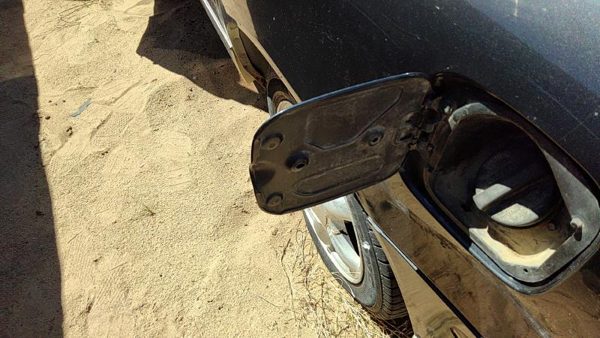 1997-2004 Buick Regal Fuel Tank Door With Hinge Gas Lid Oem Filler Black — photo 3