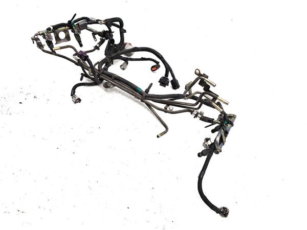 2000-2004 Subaru Legacy Complete Fuel Rail With Injectors Set Loaded Oem 2.5L — photo 3