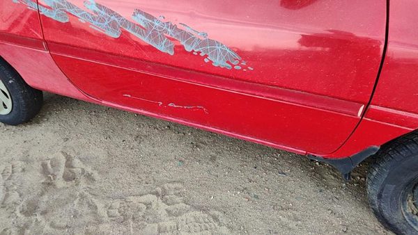 94-97 Ford Aspire Passenger Right Front Moulding From Door Oem Trim Strip Red — photo 1