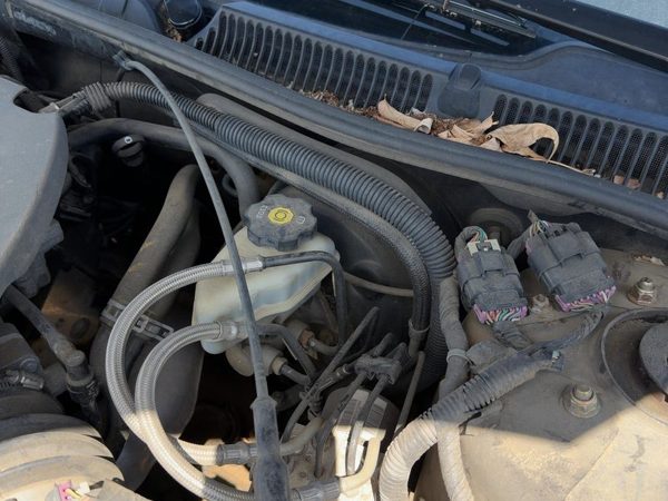 09-11 Chevy Impala Power Brake Booster With Master Cylinder Pair Set Oem 3.9L — photo 2