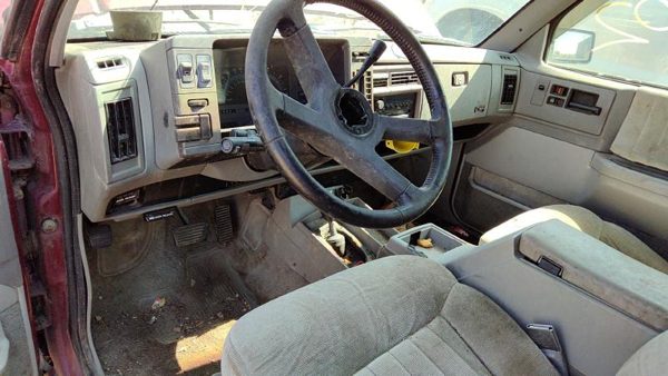 1993 Chevrolet S10 Blazer — vehicle photo 3