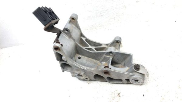 1998 342.GM8598 Alternator Bracket 5.7L 10236997 — photo 3