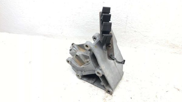 1998 342.GM8598 Alternator Bracket 5.7L 10236997 — photo 8