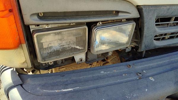 95-98 Isuzu Npr Passenger Right Head Light Front Lamp With Mount Bracket Panel — photo 4
