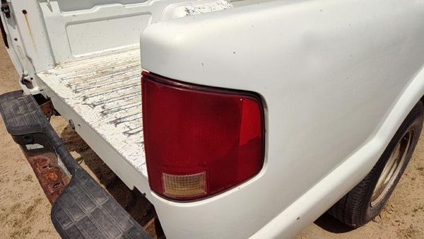 1994-2004 S10 Pickup Passenger Right Tail Light Brake Lamp Oem Rear 5978196 — photo 3