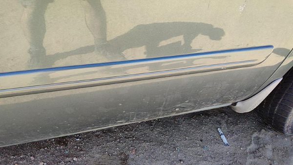 05-07 Caravan Passenger Right Front Moulding From Door Trim Strip Magnesium Ppk — photo 4