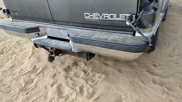 1992-1999 Chevy Suburban Chrome Rear Bumper With Mount Brackets Oem 999863 — photo 7