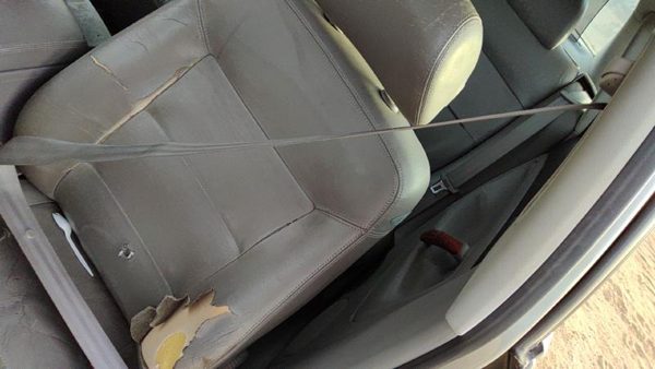 2002-2005 Vw Passat Driver Left Front Seat Belt Retractor Oem Shoulder Gray — photo 3