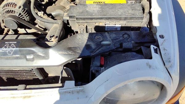 2005 Jeep Liberty Radiator Support — photo 7