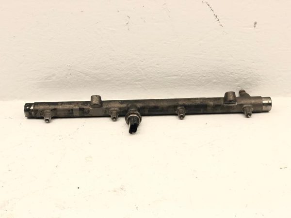 2008-2010 Ford F250 RIGHT PASSENGER SIDE Fuel Rail OEM 6.4L Powerstroke — photo 4