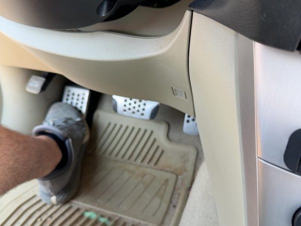 03-05 Fx45 Lower Dash Under Column Knee Bolster Trim Panel Oem Willow/Black S — photo 6