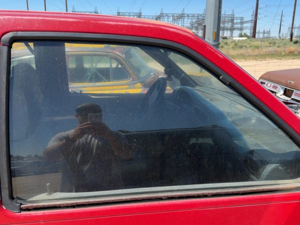1994 Nissan Pathfinder Passenger Right Front Side Window Door Glass 8030024G00 — photo 2