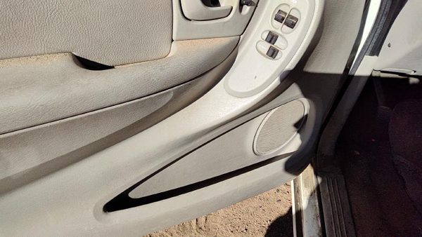 04-07 Caravan Driver Left Front Door Trim Panel With Master Switch Khaki J1 — photo 5