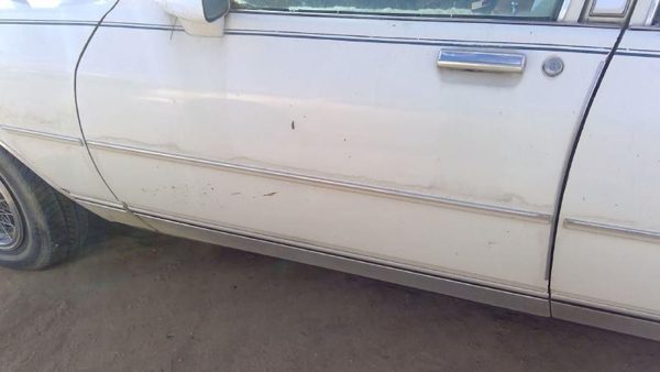 1986 Chevrolet Caprice Front Door LH White — photo 6