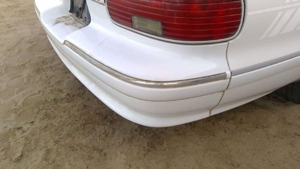 1991-1996 Chevy Caprice Rear Bumper Cover Assembly Oem Back White — photo 3
