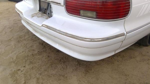 1991-1996 Chevy Caprice Rear Bumper Cover Assembly Oem Back White — photo 2