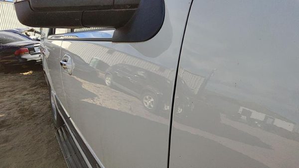 2008 Lincoln Navigator Front Door RH Pv White Chocolate 7L7Z7820124A — photo 4