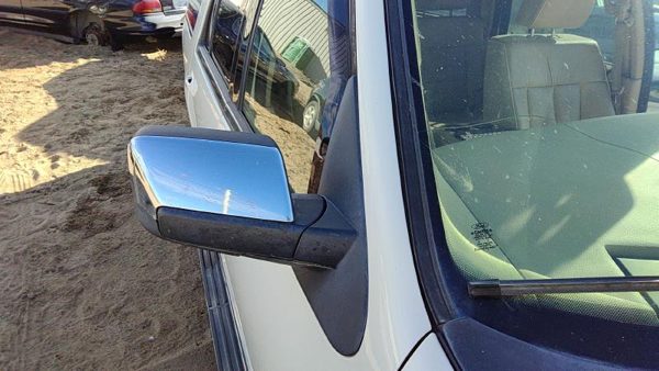 2008 Lincoln Navigator Front Door RH Pv White Chocolate 7L7Z7820124A — photo 3