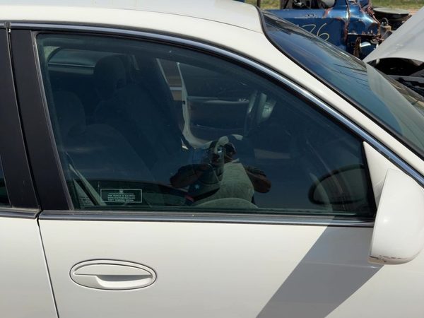 2000-2005 Buick Lesabre Passenger Right Front Side Window Door Glass Oem — photo 1