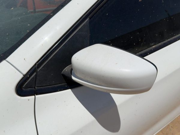 2013-2016 Dodge Dart Driver Left Side Mirror Door Mounted Oem White Pw7 — photo 1