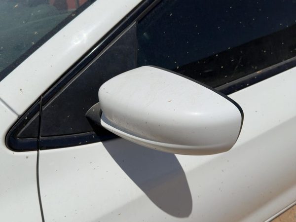 2013-2016 Dodge Dart Driver Left Side Mirror Door Mounted Oem White Pw7 — photo 5