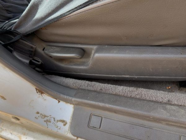 1990-1994 Subaru Legacy Passenger Right Side Seat Trim Panel Oem Gray — photo 2