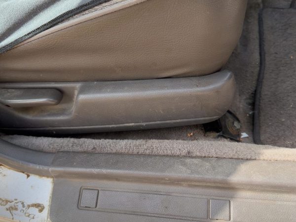 1990-1994 Subaru Legacy Passenger Right Side Seat Trim Panel Oem Gray — photo 4