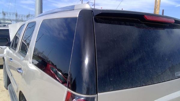 2007 Yukon Denali Driver Left Rear Moulding On Quarter Panel Oem 15791313 — photo 7