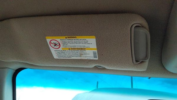 2000-2001 Chevy Silverado 2500 Driver Left Sun Visor Oem Tan 52D 15069545 — photo 1
