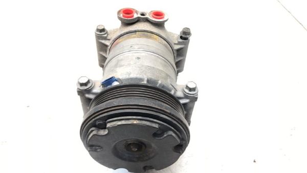 2000 Tahoe Complete Set Of Brackets Pulleys Ac Alternator Power Steering 5.7L — photo 3