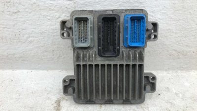 07-08 Gmc Envoy Electronic Control Module Computer Ecm Ecu 4.2L At 4X4 19210067
